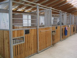 Firma Sulzberger Pferdeboxen Pferdeställe (Pferdeboxen Bavaria)